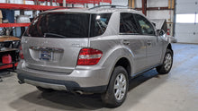 Load image into Gallery viewer, CALIPER ML320 ML350 ML450 R320 R350 GL350 06 07 08 09 - 12 Right Front - NW524409