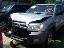 Load image into Gallery viewer, Radio Toyota 4 Runner 2003 - MM84013