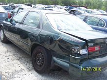 Load image into Gallery viewer, Radio Toyota Camry 1999 - MM83889