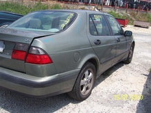 Load image into Gallery viewer, AC COMPRESSOR Saab 9-5 1999 99 2000 00 2001 01 02 03 04 - MM64950