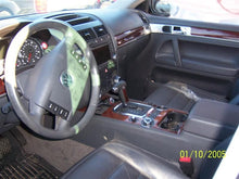 Load image into Gallery viewer, CD Changer Touareg Jetta Golf 2002 02 2003 03 2004 04 05 06 07 08 09 10 - MM1779549