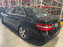 Load image into Gallery viewer, SIDE VIEW DOOR MIRROR E300 E350 E400 E550 E63 10 11 12 13 Right - NW435512