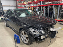Load image into Gallery viewer, SIDE VIEW DOOR MIRROR E300 E350 E400 E550 E63 10 11 12 13 Right - NW435512