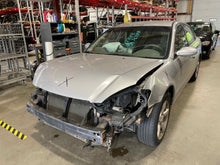Load image into Gallery viewer, OUTER TAIL LIGHT LAMP fits Nissan Altima 2002 02 2003 03 2004 04 Right - NW445649