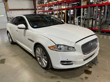 Load image into Gallery viewer, RADIATOR FAN ASSEMBLY Vanden Pl XF XFR XJ XJL XJR XK XKR 10-14 - NW439331