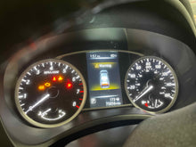 Load image into Gallery viewer, FRONT SPINDLE KNUCKLE Juke Leaf NV200 Sentra 11 12 13 14 15 Right - NW506043