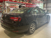 Load image into Gallery viewer, Computer Volkswagen Jetta 2017 - NW452809