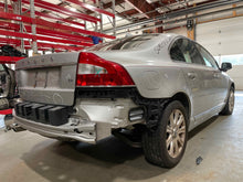 Load image into Gallery viewer, FRONT CV AXLE SHAFT Volvo C70 S80 V70 XC70 2007-2014 Right - NW457235