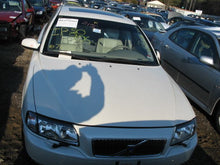 Load image into Gallery viewer, RADIO Volvo S80 1999 99 2000 00 2001 01 02 03 04 HU801 - MM498712