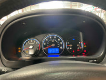 Load image into Gallery viewer, FRONT SPINDLE Veracruz Santa Fe 2007 07 2008 08 2009 09 10 11 12 Left - NW463573