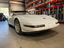 Load image into Gallery viewer, Radio Chevrolet Corvette 1993 - NW469608