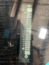 Load image into Gallery viewer, Radio Chevrolet Corvette 1993 - NW469608