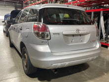 Load image into Gallery viewer, WASHER BOTTLE Toyota Matrix 2003 03 2004 04 2005 05 06 07 08 - NW472321