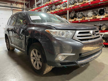 Load image into Gallery viewer, FRONT CV AXLE SHAFT Toyota Highlander 2013 13 Right - NW472842