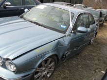 Load image into Gallery viewer, Radio Jaguar XJ8 2004 04 2005 05 2006 06 2007 07 AM FM CD - MM503646