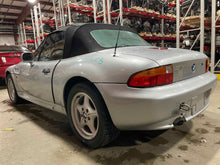 Load image into Gallery viewer, STEERING RACK BMW Z3 1996 96 1997 97 1998 98 99 00 01 02 - NW487405