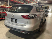Load image into Gallery viewer, Fuse Box Buick Regal 2018 - NW489042