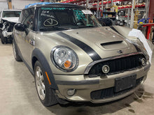 Load image into Gallery viewer, FRONT DOOR GLASS Mini Cooper 2007 07 2008 08 09 10 11 12 Left - NW544041