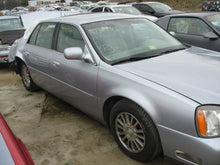 Load image into Gallery viewer, Radio Cadillac Deville 2005 - MM514653