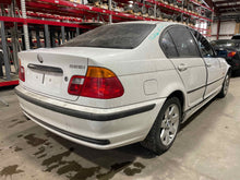 Load image into Gallery viewer, CARRIER ASSEMBLY BMW 325i 2001 01 02 03 04 05 06 - NW501852