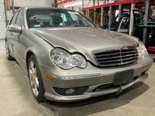 Load image into Gallery viewer, POWER BRAKE BOOSTER C240 C320 C230 01 02 03 04 05 - 09 - NW506414