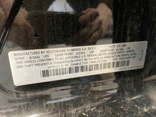 Load image into Gallery viewer, THROTTLE BODY Vw Beetle Jetta Rabbit 05 - 07 - NW509241
