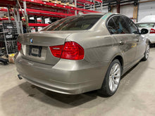 Load image into Gallery viewer, OUTER TAIL LIGHT LAMP BMW 323i 328i 335i M3 09 10 11 Right - NW510985