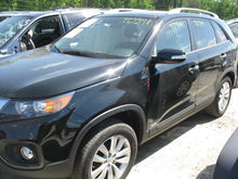 Load image into Gallery viewer, REAR TEMPERATURE CONTROLS Kia Sorento 2011 11 - MM525889