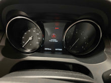 Load image into Gallery viewer, Front Knee Land Rover Evoque 2019 - NW517896