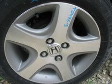 Load image into Gallery viewer, RADIO Honda Civic 2004 04 2005 05 AM/FM/CD - MM538347
