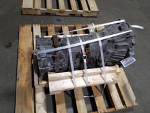 Load image into Gallery viewer, TRANSFER CASE Nissan Titan 2017 17 2018 18 2019 19 - NW527256