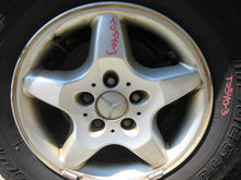 Load image into Gallery viewer, CD CHANGER Mercedes ML320 1998 98 1999 99 - MM538851