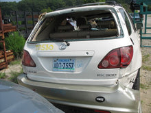 Load image into Gallery viewer, CD CHANGER Lexus RX300 1999 99 2000 00 01 02 03 - MM541521