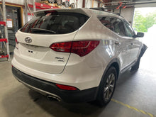 Load image into Gallery viewer, FRONT CV AXLE SHAFT Santa Fe Sorento 13 14 15 16 Left - NW536955