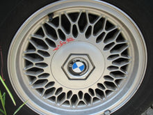 Load image into Gallery viewer, AC COMPRESSOR BMW 740i 540i 840i 530i 750i 93 94 - 97 - MM543296