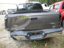 Load image into Gallery viewer, RADIO Toyota Tundra 2003 03 2004 04 - MM556563