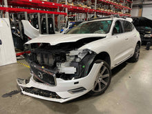 Load image into Gallery viewer, Front Door Glass VOLVO XC60 2018 - NW550067