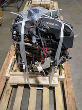 Load image into Gallery viewer, TRANSFER CASE BMW X1 2012 12 2013 13 2014 14 2015 15 - NW589057