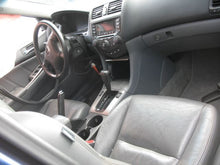 Load image into Gallery viewer, RADIO Honda Accord 2004 04 05 06 07 AM FM 6 CD - MM572408