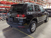Load image into Gallery viewer, CARRIER ASSEMBLY Volkswagen Touareg Audi Q7 2004 04 2005 05 06 07 08 09 10 Rear - NW269668