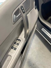 Load image into Gallery viewer, FRONT DOOR WINDOW SWITCH Volvo C70 V70 XC70 09 10 11 12 13 Left - NW422212