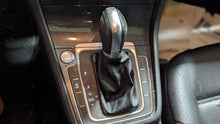 Load image into Gallery viewer, Floor Shifter Volkswagen Golf 2019 - NW396954