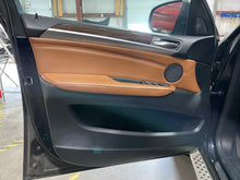 Load image into Gallery viewer, Front Interior Door Trim Panel BMW X6 2014 - NW539784