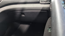 Load image into Gallery viewer, Glove Box Door Hyundai Tucson 2017 - NW379750