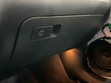 Load image into Gallery viewer, Glove Box Door Volkswagen EOS 2012 - NW551540
