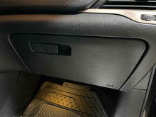 Load image into Gallery viewer, Glove Box Door Jeep Cherokee 2015 - NW441162