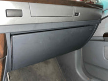 Load image into Gallery viewer, Glove Box Door BMW 750I 2008 - NW507048