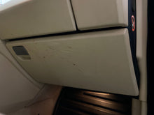 Load image into Gallery viewer, Glove Box Door RANGE ROVER SPORT 2006 - NW450544