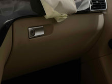 Load image into Gallery viewer, Glove Box Door MERCEDES GLS-CLASS 2017 - NW573943