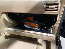 Load image into Gallery viewer, Glove Box Door MERCEDES C-CLASS 2008 - NW445024